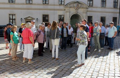 Stadtrundfahrt und Besuch des Schlosses in Neuburg a. d. Donau  