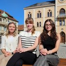 Die neuen Auszubildenden der Stadtverwaltung Pfaffenhofen.
(v. l. n. r.: Lisa Osthoff, Laura Gruber, Carolina Lotz)
