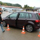 Beim Fahrsicherheitstraining können Seniorinnen und Senioren ihre Fertigkeiten am Steuer schulen. 